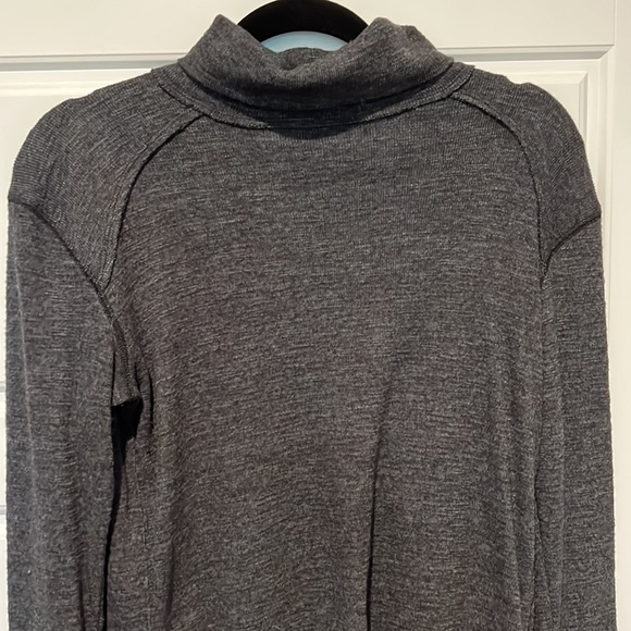 Free People long sleeve turtle neck - Picture 3 of 8